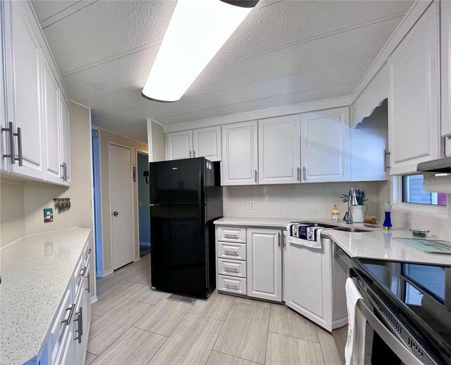 For Sale: $199,000 (2 beds, 2 baths, 1232 Square Feet)