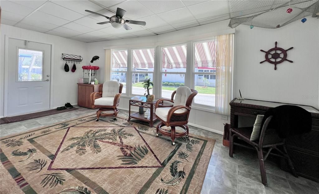 For Sale: $199,000 (2 beds, 2 baths, 1232 Square Feet)