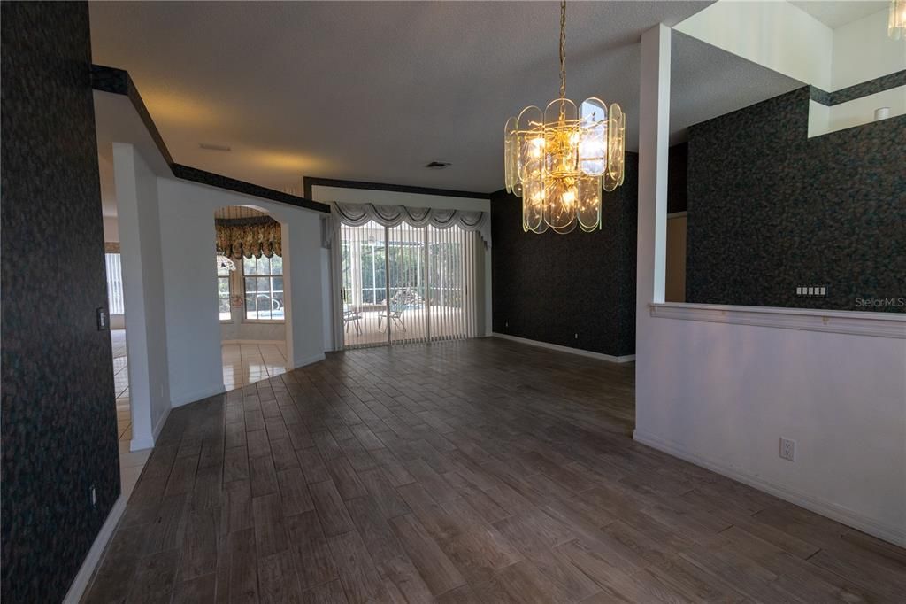 For Sale: $515,000 (3 beds, 3 baths, 2509 Square Feet)