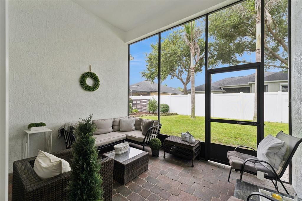 For Sale: $609,000 (4 beds, 3 baths, 2286 Square Feet)