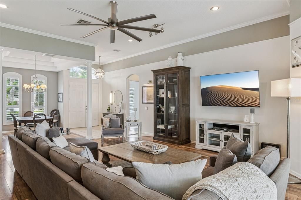 For Sale: $609,000 (4 beds, 3 baths, 2286 Square Feet)