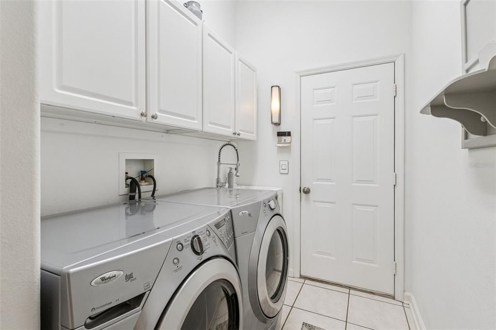 For Sale: $609,000 (4 beds, 3 baths, 2286 Square Feet)