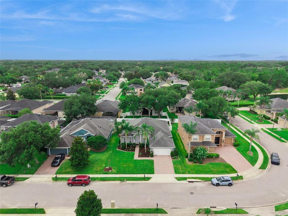 For Sale: $609,000 (4 beds, 3 baths, 2286 Square Feet)