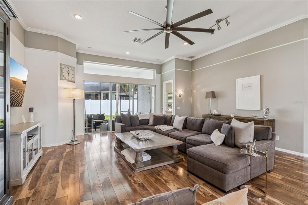 For Sale: $609,000 (4 beds, 3 baths, 2286 Square Feet)