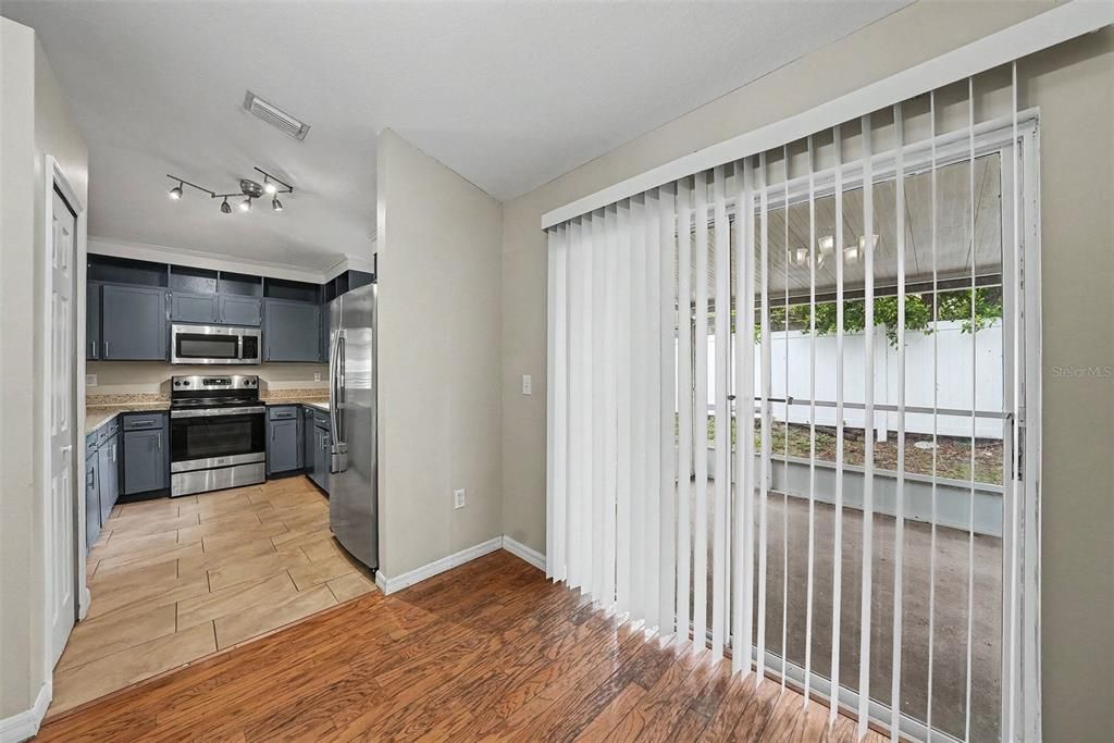 For Sale: $334,900 (4 beds, 2 baths, 1410 Square Feet)