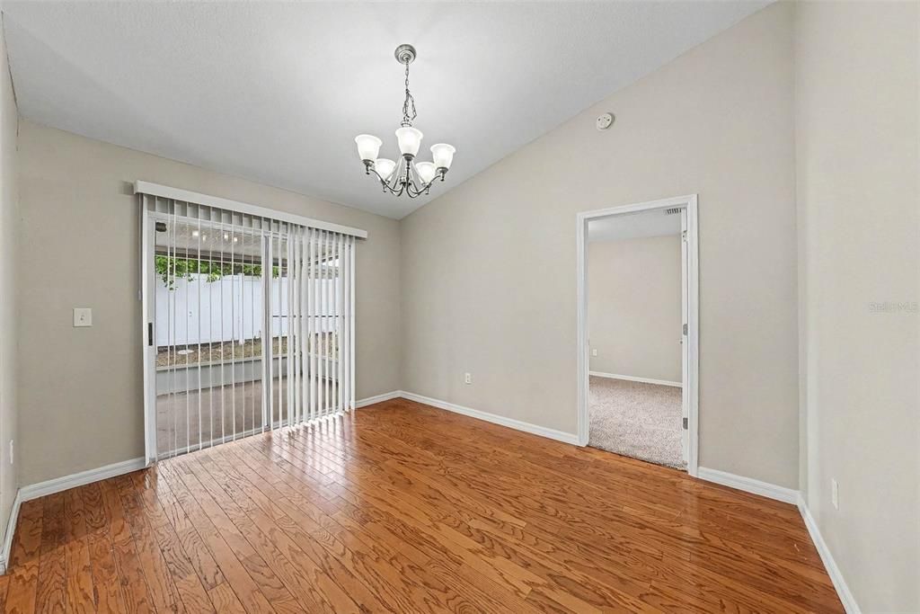 For Sale: $334,900 (4 beds, 2 baths, 1410 Square Feet)