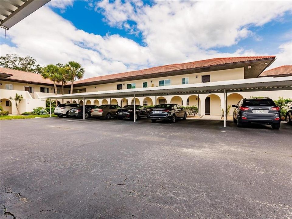 For Sale: $154,900 (2 beds, 1 baths, 857 Square Feet)