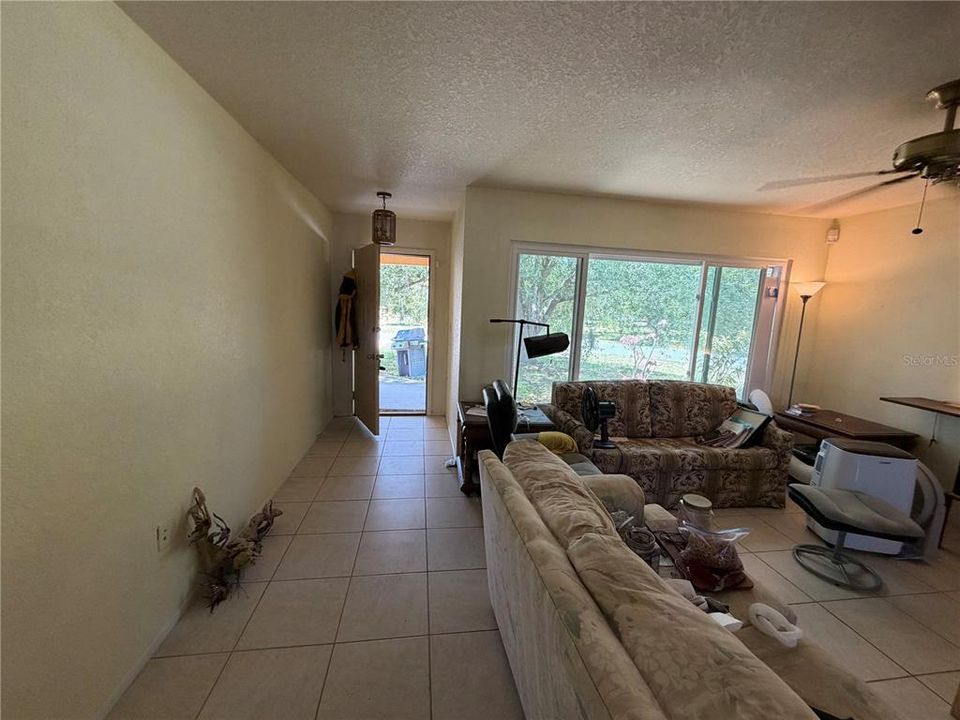 For Sale: $209,900 (2 beds, 2 baths, 1273 Square Feet)