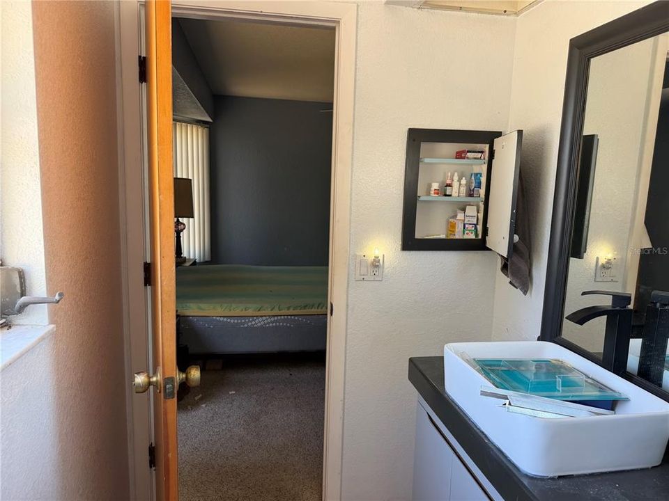 For Sale: $209,900 (2 beds, 2 baths, 1273 Square Feet)