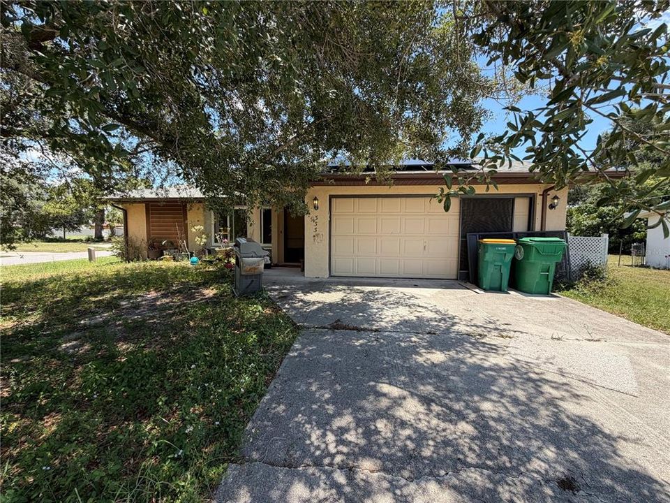 For Sale: $209,900 (2 beds, 2 baths, 1273 Square Feet)