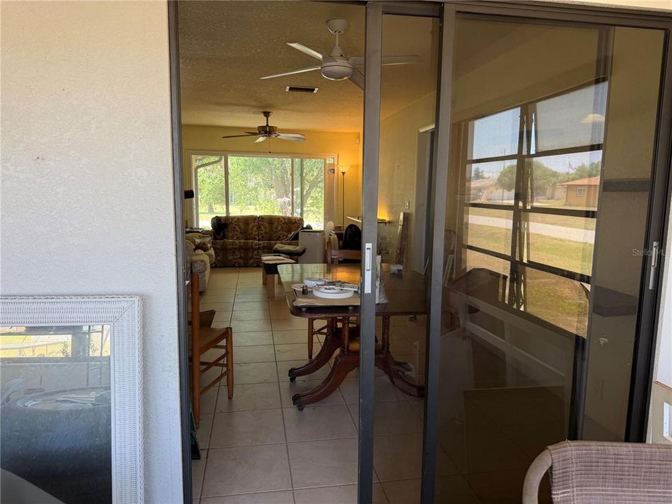 For Sale: $209,900 (2 beds, 2 baths, 1273 Square Feet)