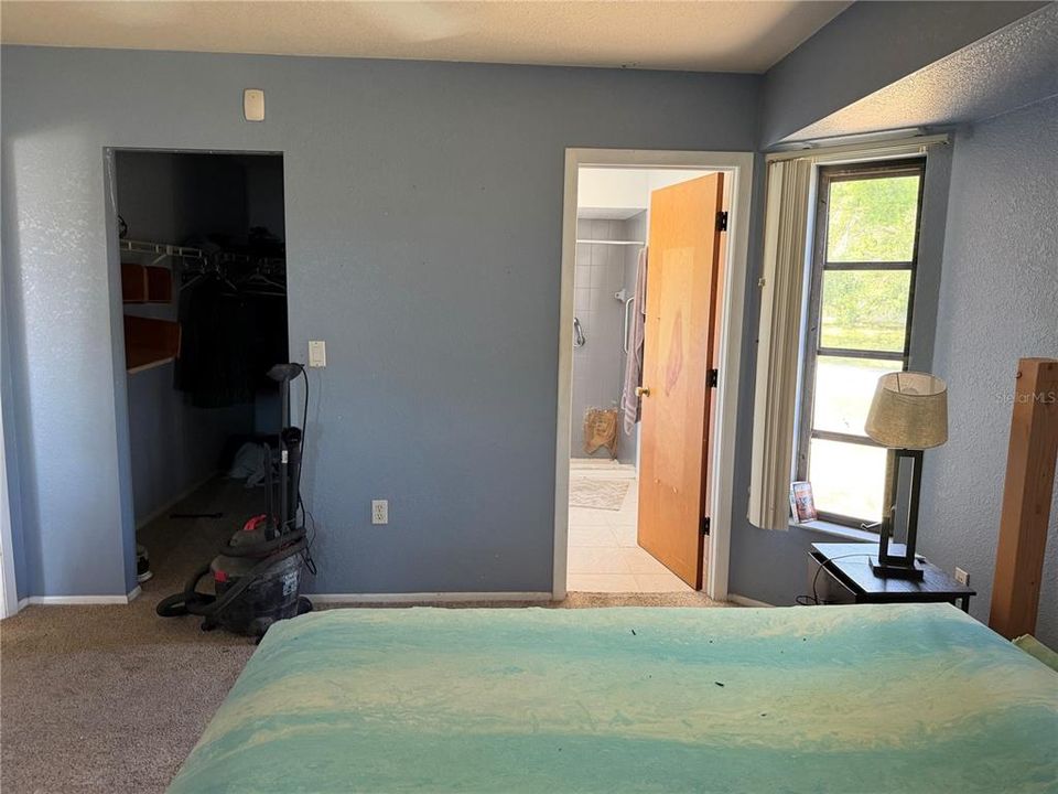 For Sale: $209,900 (2 beds, 2 baths, 1273 Square Feet)