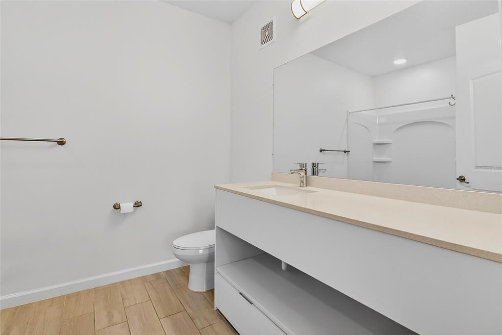 For Sale: $294,900 (3 beds, 2 baths, 1142 Square Feet)