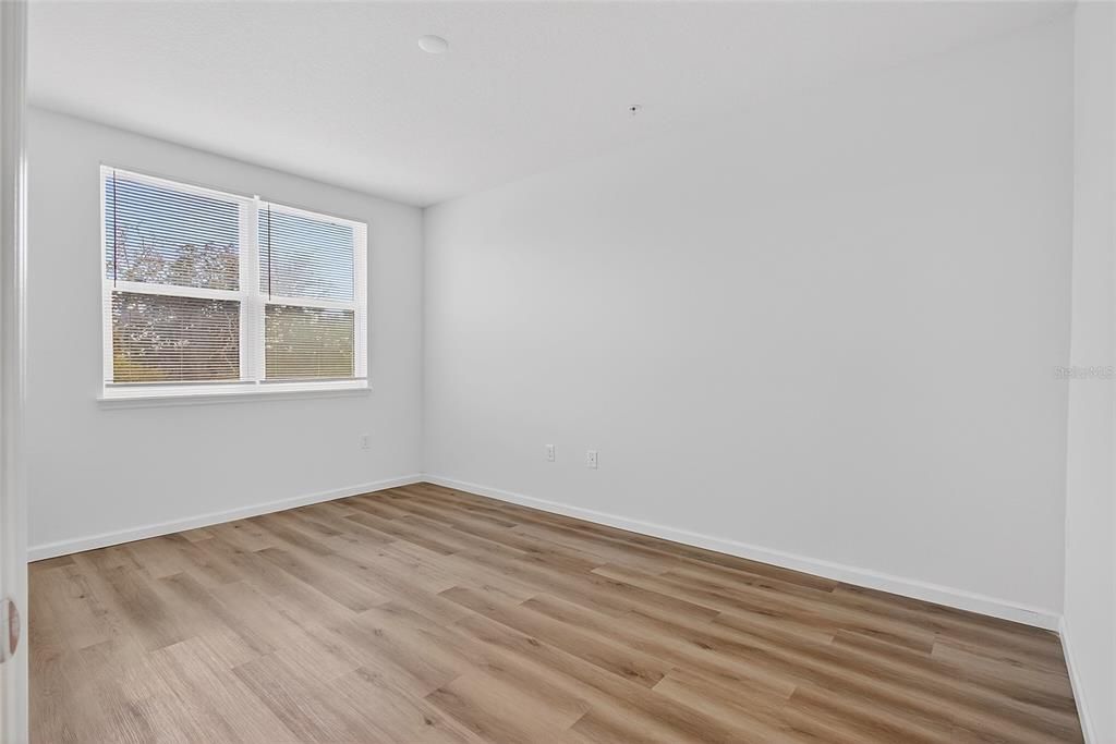 For Sale: $294,900 (3 beds, 2 baths, 1142 Square Feet)