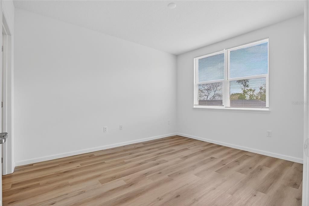 For Sale: $294,900 (3 beds, 2 baths, 1142 Square Feet)