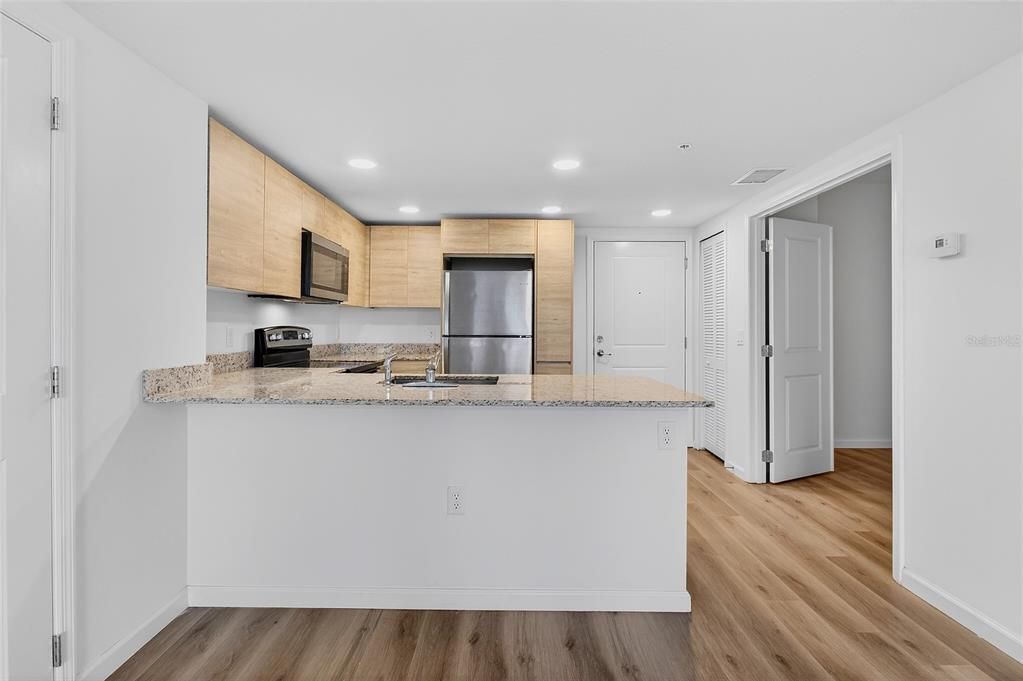 For Sale: $294,900 (3 beds, 2 baths, 1142 Square Feet)