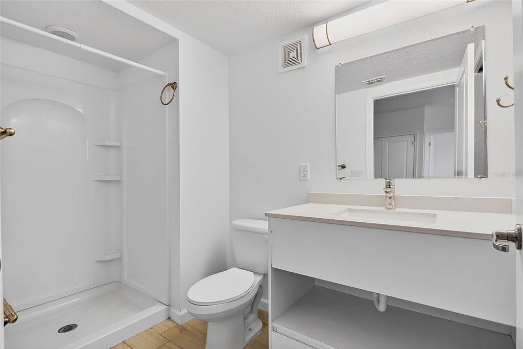 For Sale: $294,900 (3 beds, 2 baths, 1142 Square Feet)