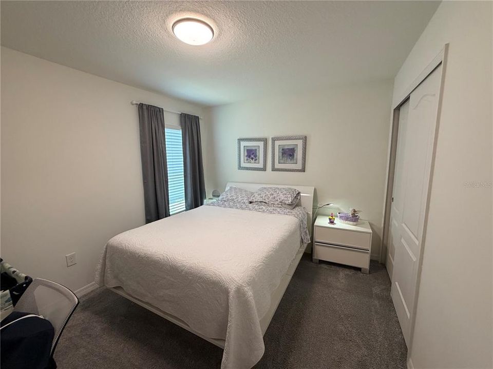 For Rent: $2,400 (4 beds, 2 baths, 2004 Square Feet)