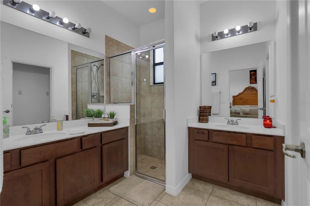For Sale: $278,000 (3 beds, 2 baths, 1438 Square Feet)