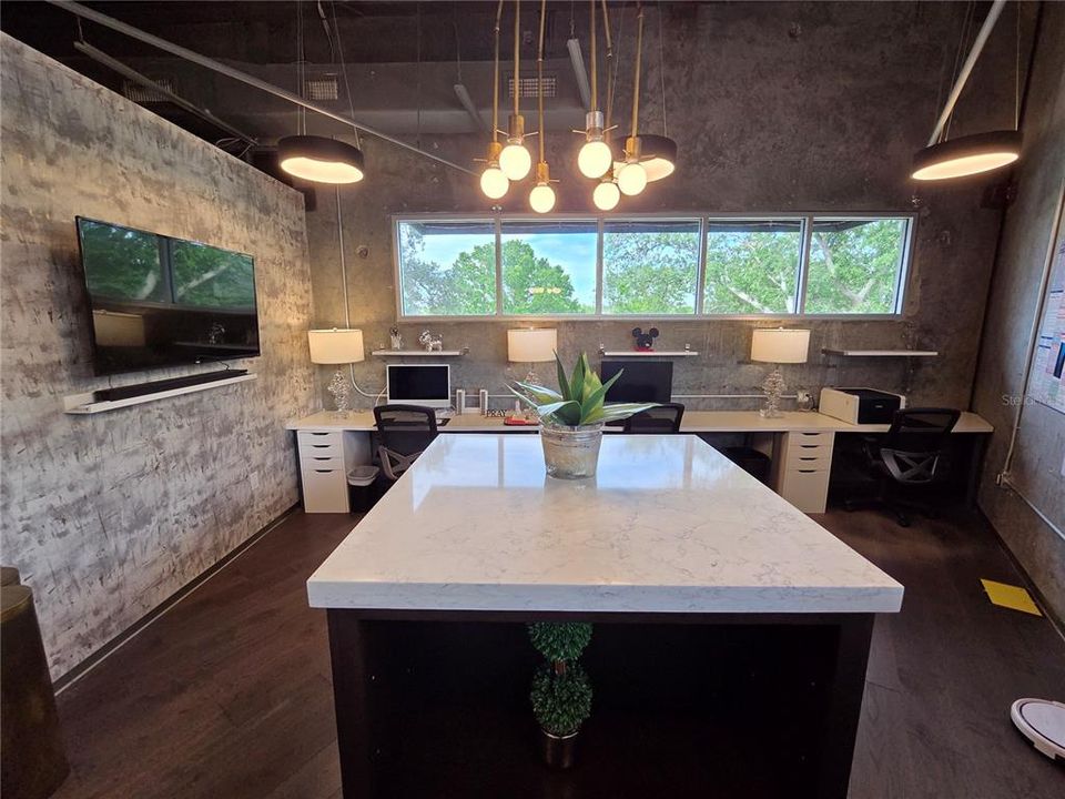 For Sale: $345,000 (0 beds, 0 baths, 755 Square Feet)