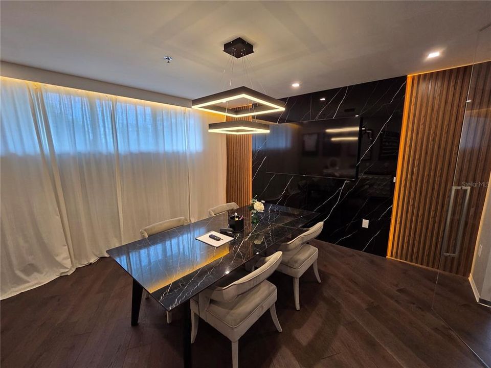 For Sale: $345,000 (0 beds, 0 baths, 755 Square Feet)