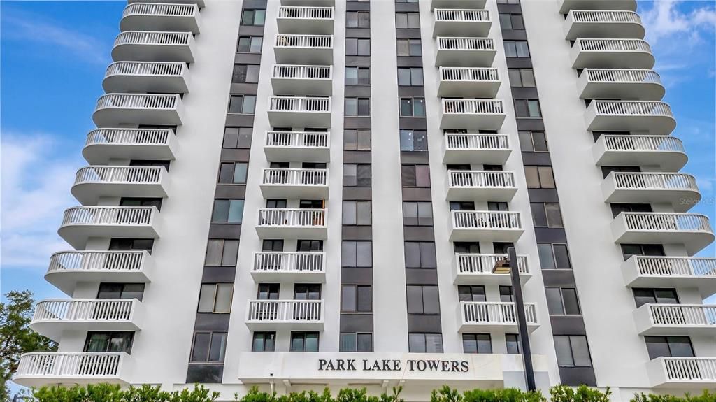 For Sale: $375,000 (2 beds, 2 baths, 1189 Square Feet)