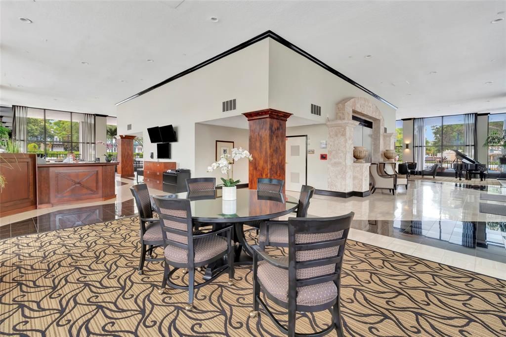 For Sale: $375,000 (2 beds, 2 baths, 1189 Square Feet)