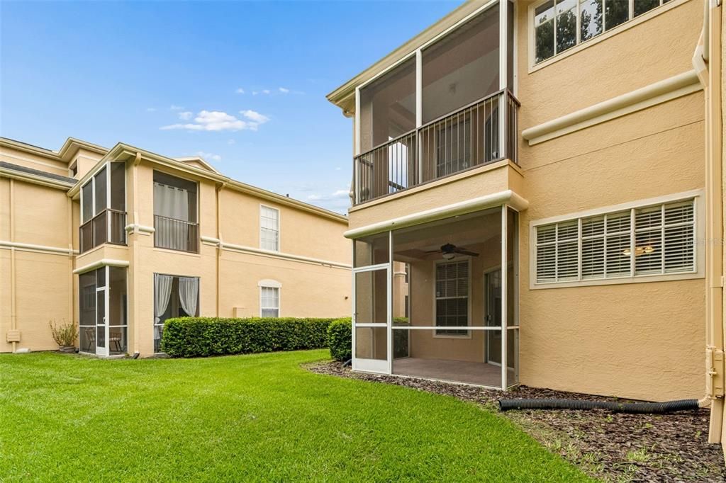 For Sale: $165,000 (1 beds, 1 baths, 851 Square Feet)
