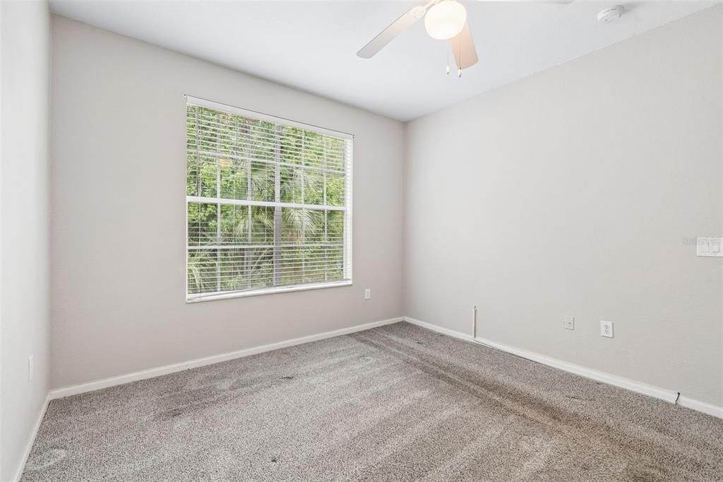 For Sale: $165,000 (1 beds, 1 baths, 851 Square Feet)
