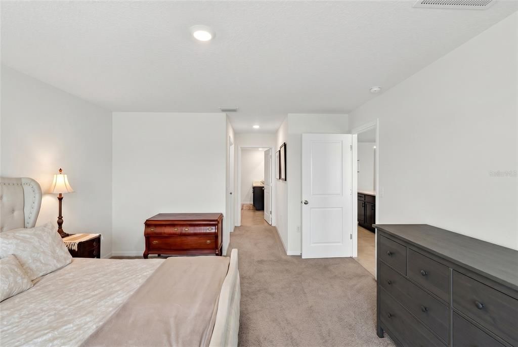 En Venta: $294,000 (3 camas, 2 baños, 1672 Pies cuadrados)