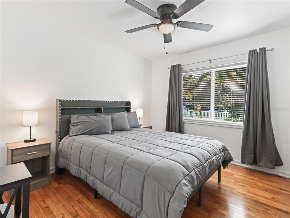 For Sale: $350,000 (3 beds, 2 baths, 1659 Square Feet)