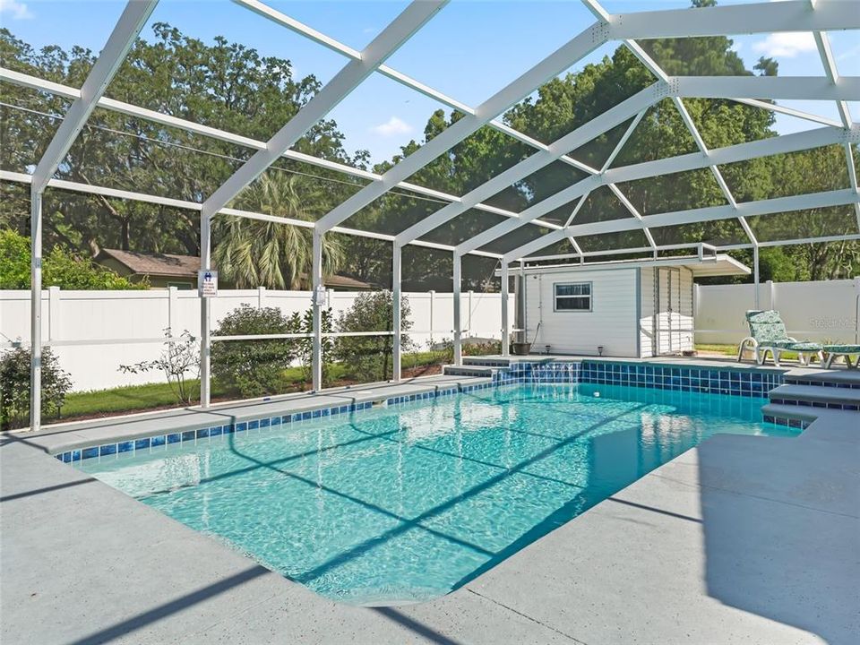 For Sale: $350,000 (3 beds, 2 baths, 1659 Square Feet)