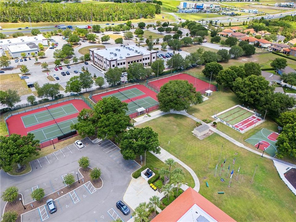 For Sale: $369,900 (2 beds, 2 baths, 2031 Square Feet)