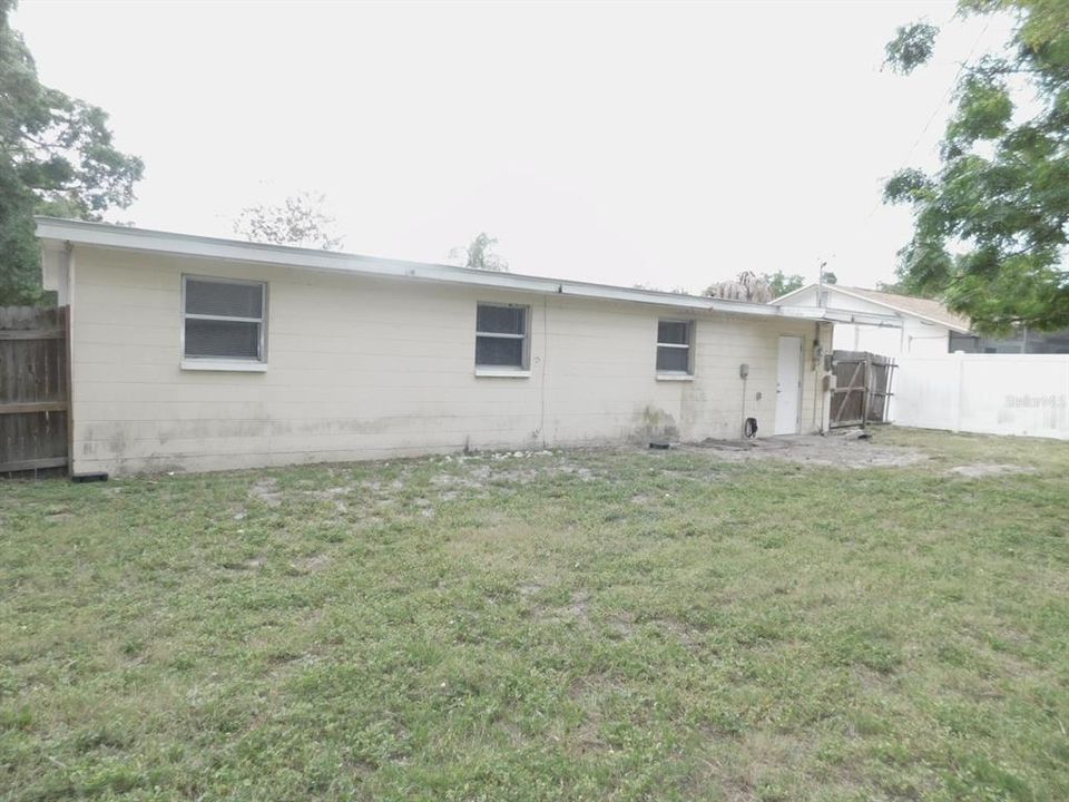 For Sale: $225,000 (3 beds, 1 baths, 1125 Square Feet)