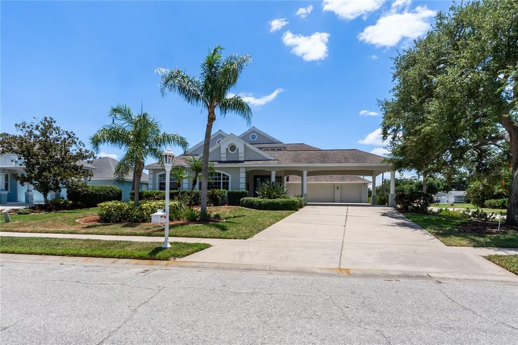 For Sale: $1,050,000 (4 beds, 3 baths, 3470 Square Feet)