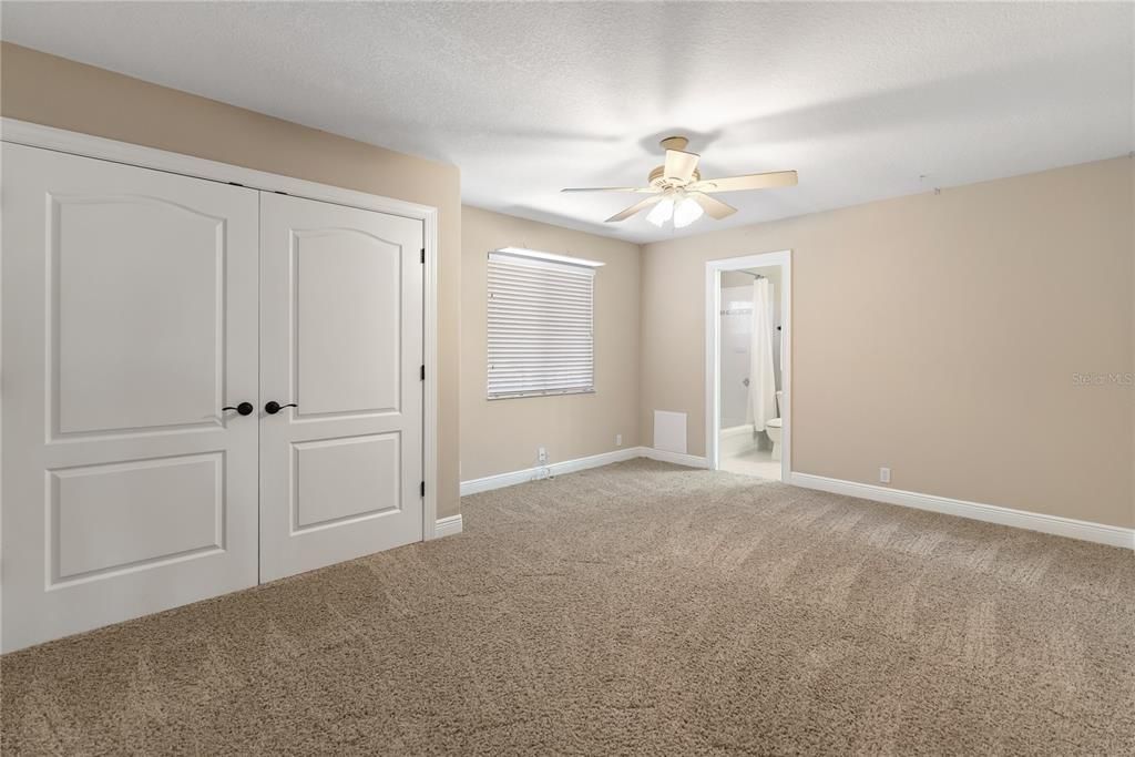 For Sale: $1,050,000 (4 beds, 3 baths, 3470 Square Feet)
