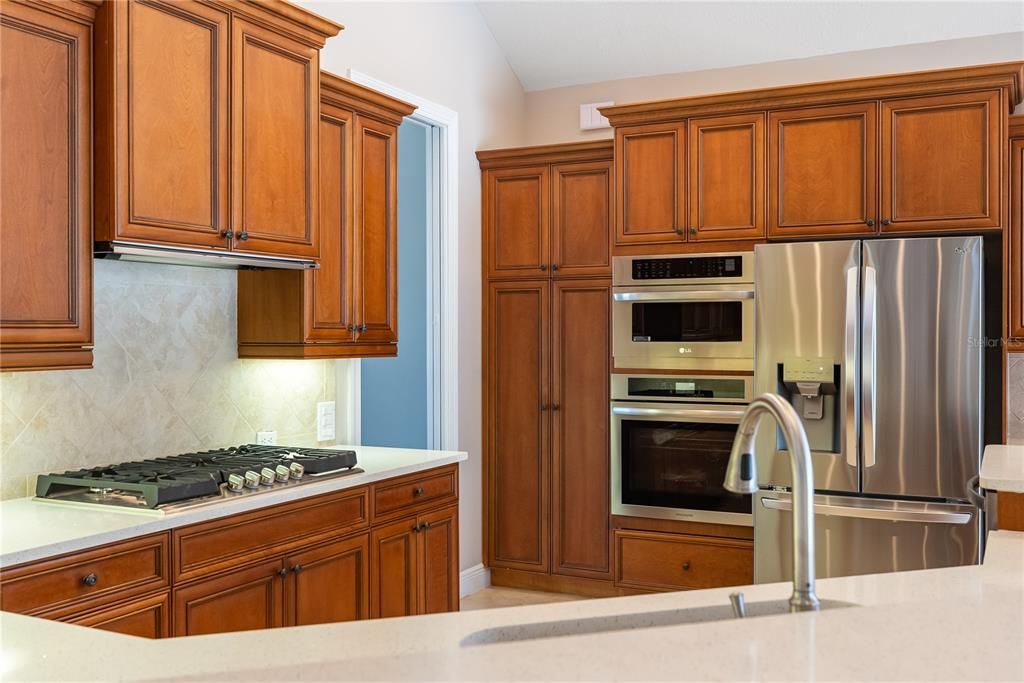 For Sale: $1,050,000 (4 beds, 3 baths, 3470 Square Feet)