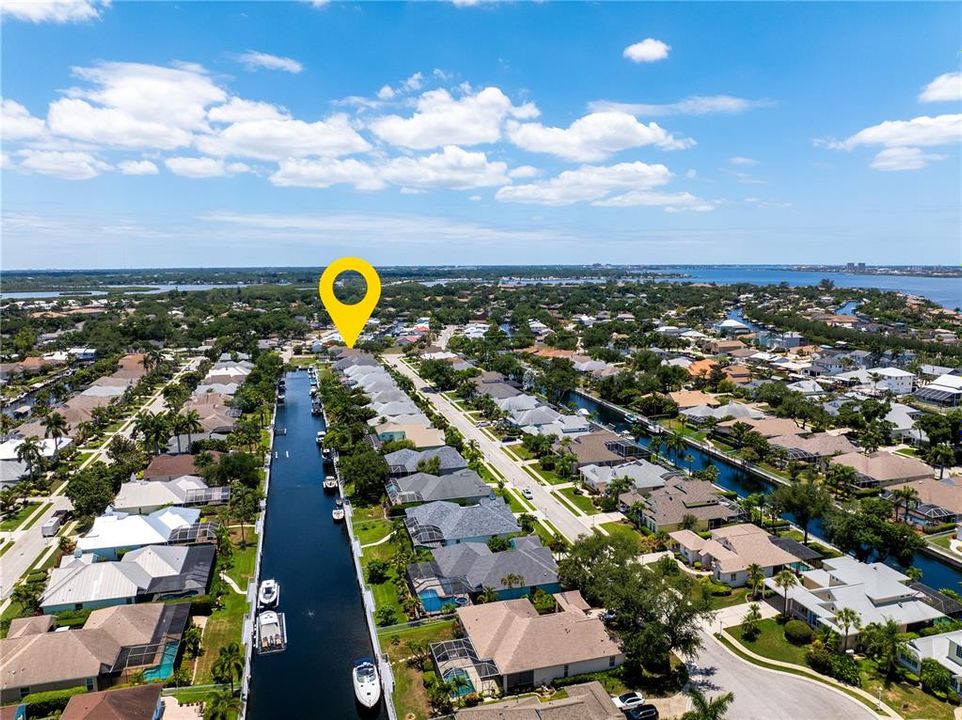 For Sale: $1,050,000 (4 beds, 3 baths, 3470 Square Feet)