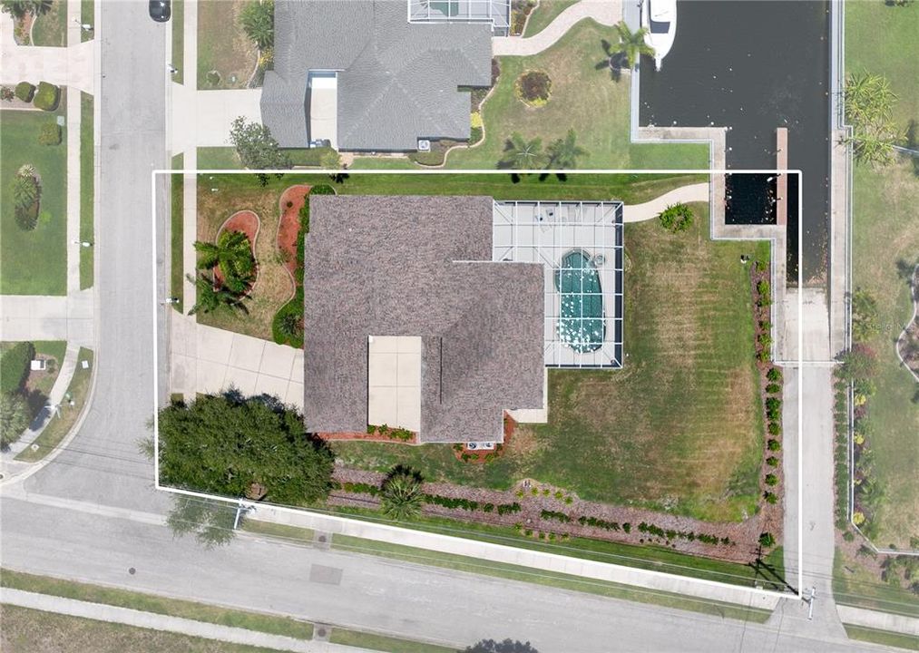 For Sale: $1,050,000 (4 beds, 3 baths, 3470 Square Feet)