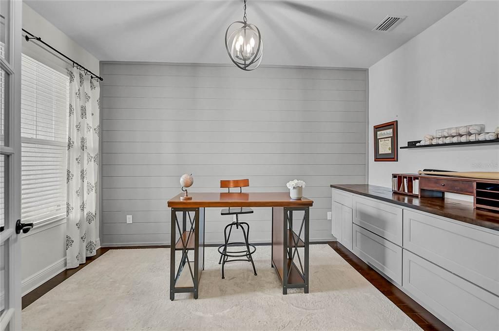 Activo con contrato: $509,900 (3 camas, 3 baños, 2294 Pies cuadrados)