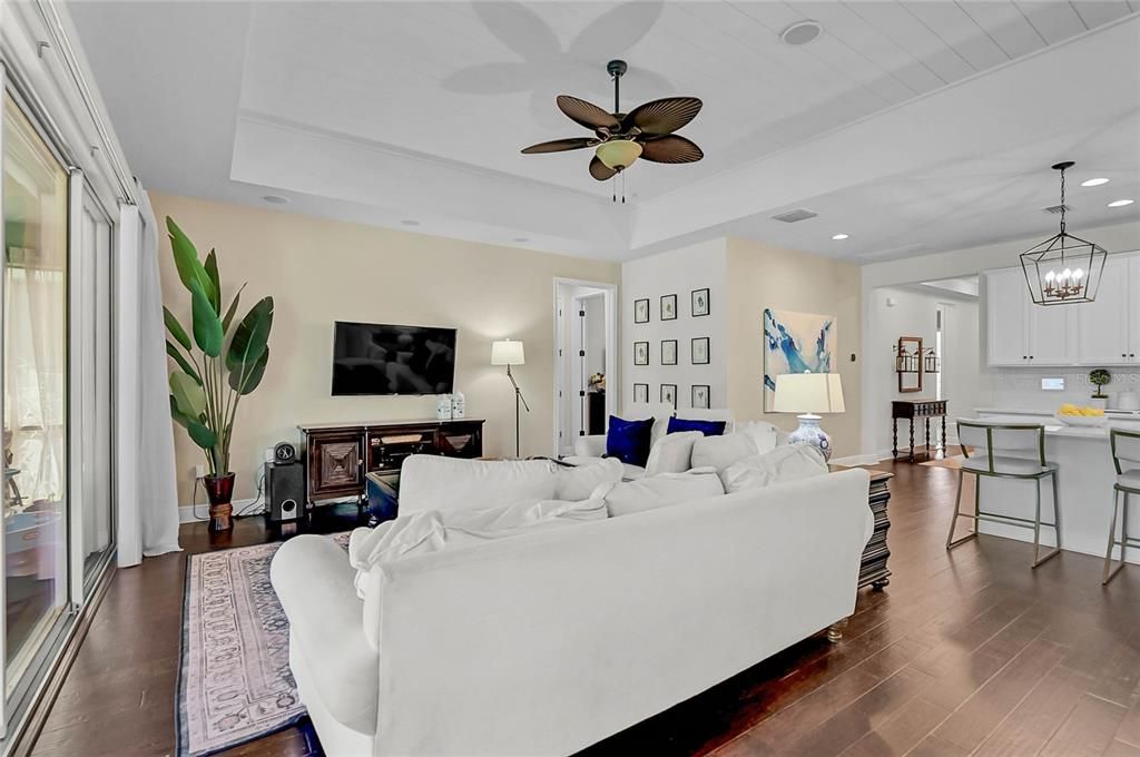 Activo con contrato: $509,900 (3 camas, 3 baños, 2294 Pies cuadrados)