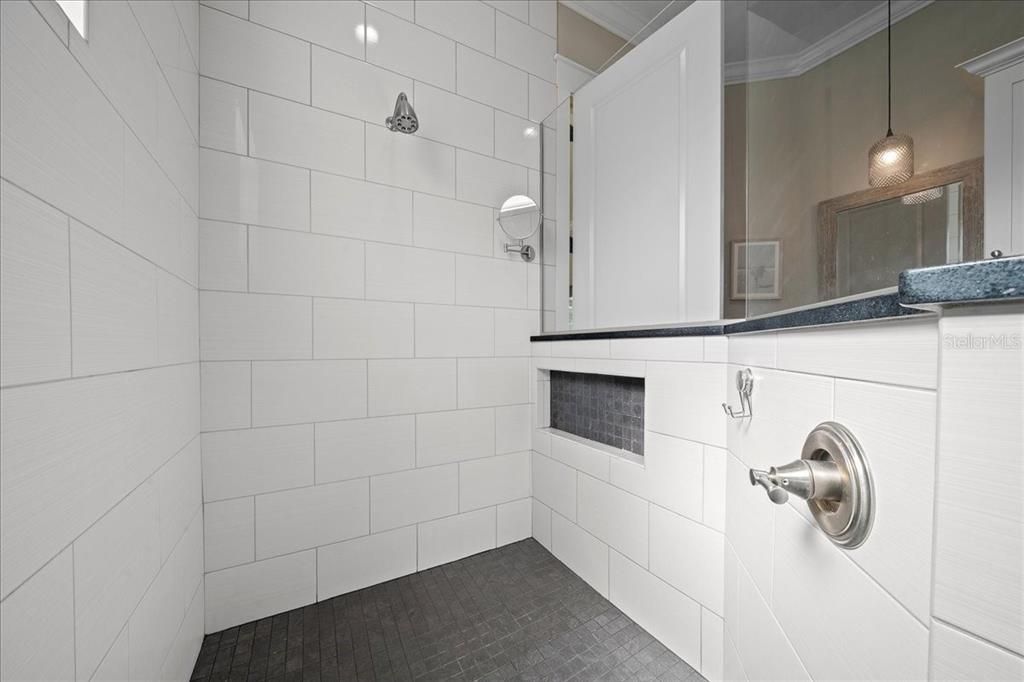 For Sale: $675,000 (3 beds, 2 baths, 2252 Square Feet)