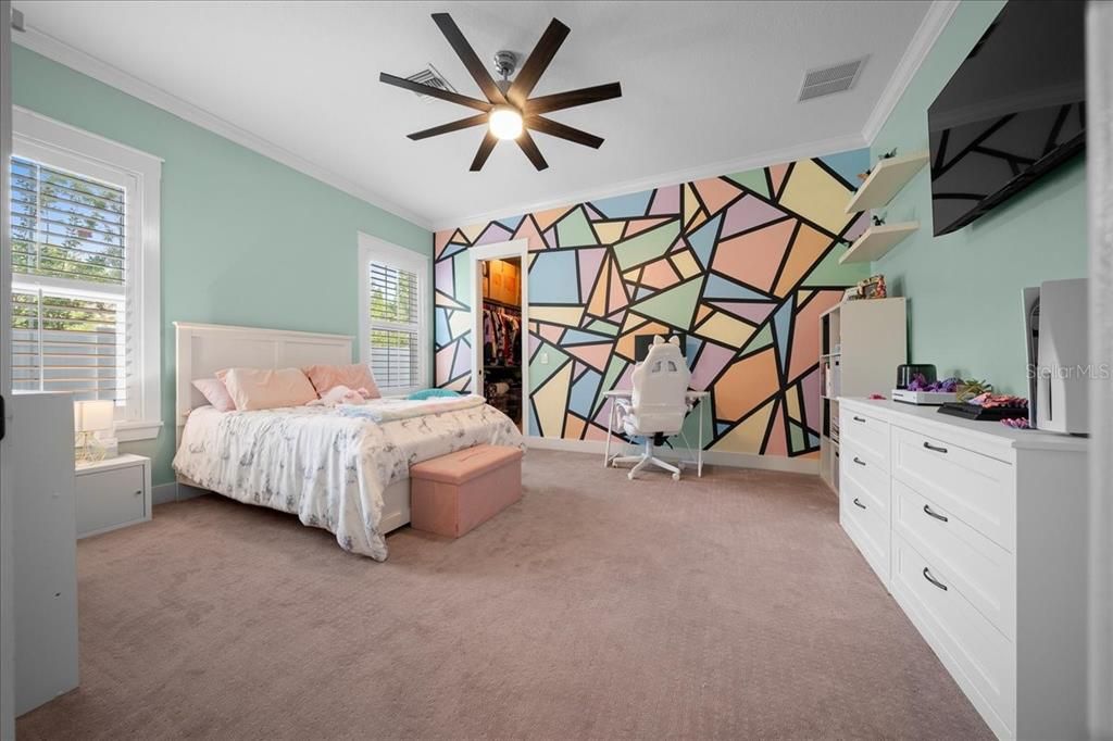 For Sale: $675,000 (3 beds, 2 baths, 2252 Square Feet)