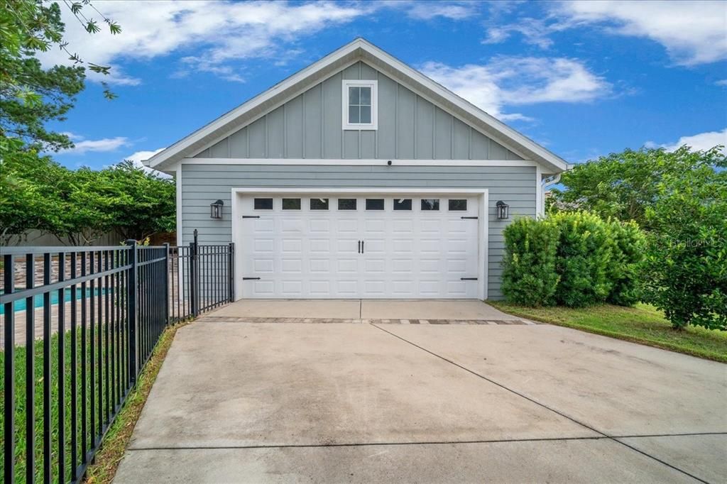 For Sale: $675,000 (3 beds, 2 baths, 2252 Square Feet)