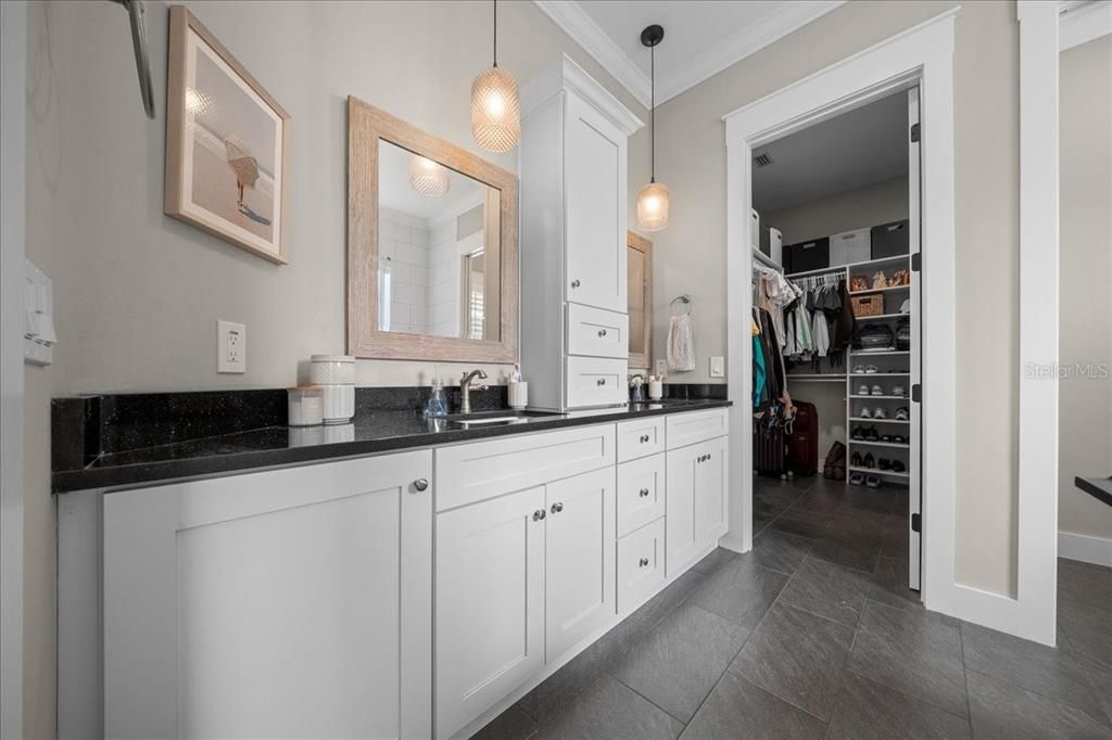 For Sale: $675,000 (3 beds, 2 baths, 2252 Square Feet)