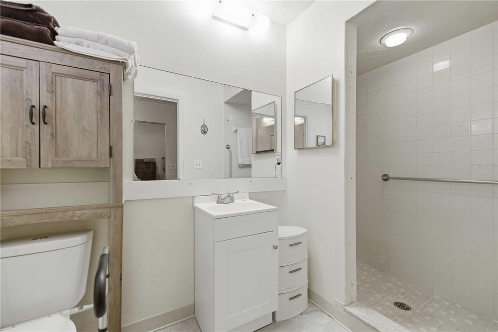 En Venta: $191,999 (2 camas, 2 baños, 1224 Pies cuadrados)