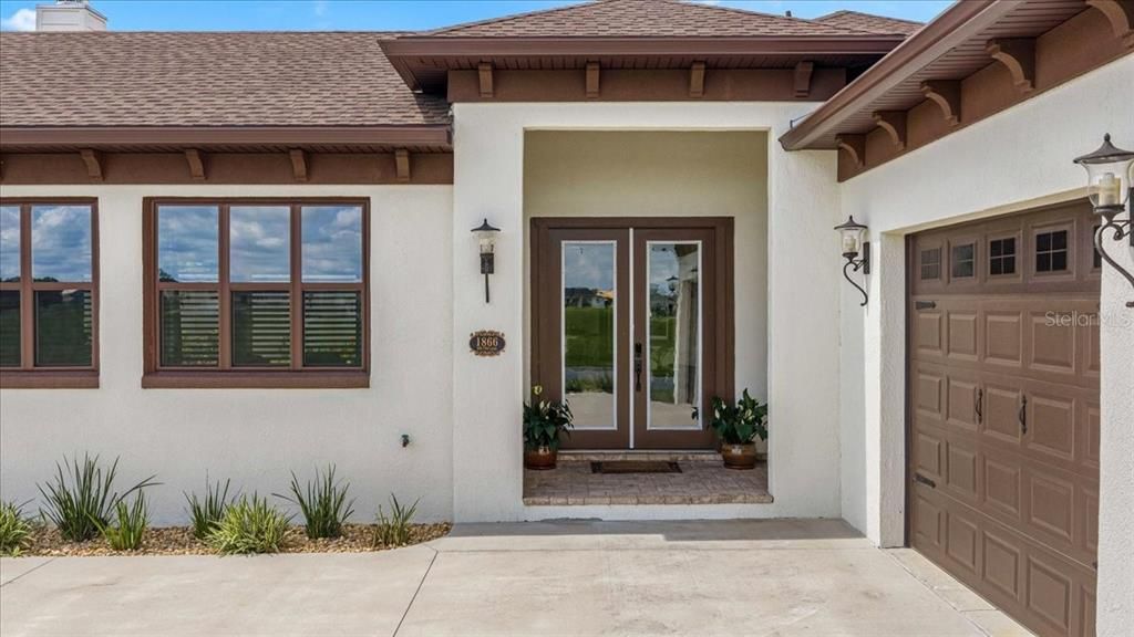For Sale: $899,000 (3 beds, 4 baths, 2477 Square Feet)