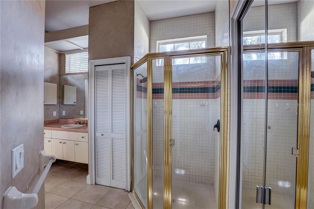 В аренду: $4,500 (4 спален, 4 ванн, 3365 Квадратных фут)