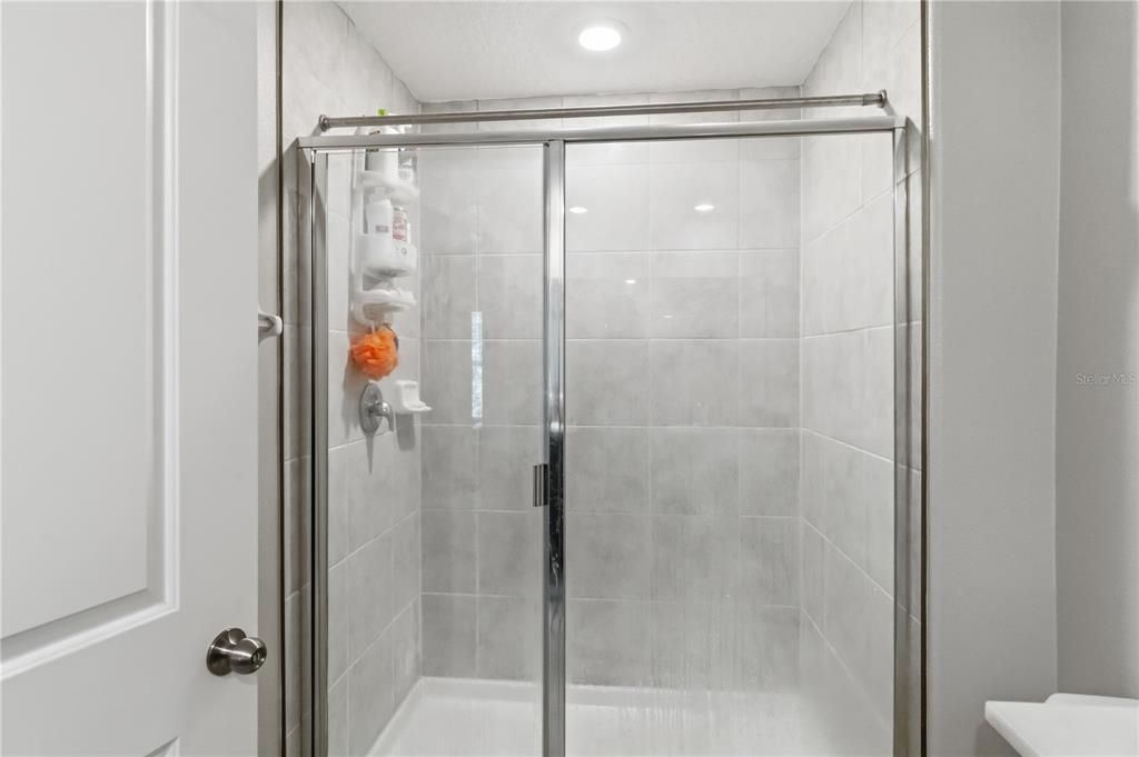 En Venta: $230,000 (3 camas, 2 baños, 1701 Pies cuadrados)