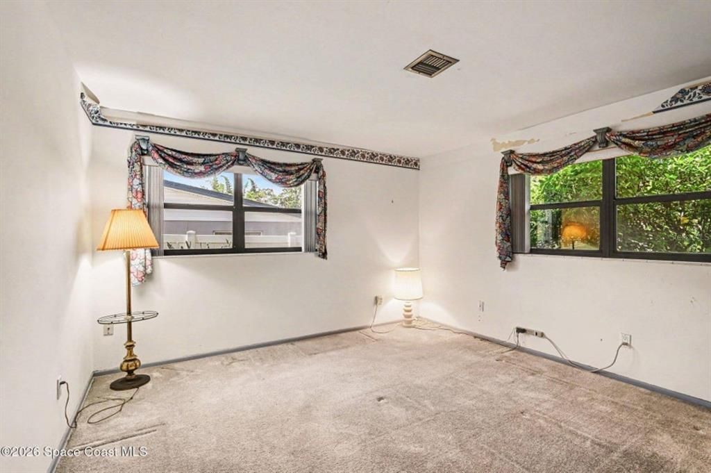 En Venta: $289,000 (3 camas, 2 baños, 1450 Pies cuadrados)